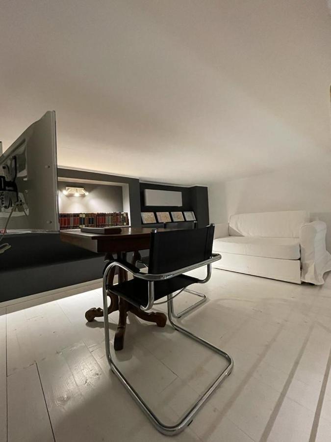Portici Design Suite - Historical Center Bolonya Dış mekan fotoğraf
