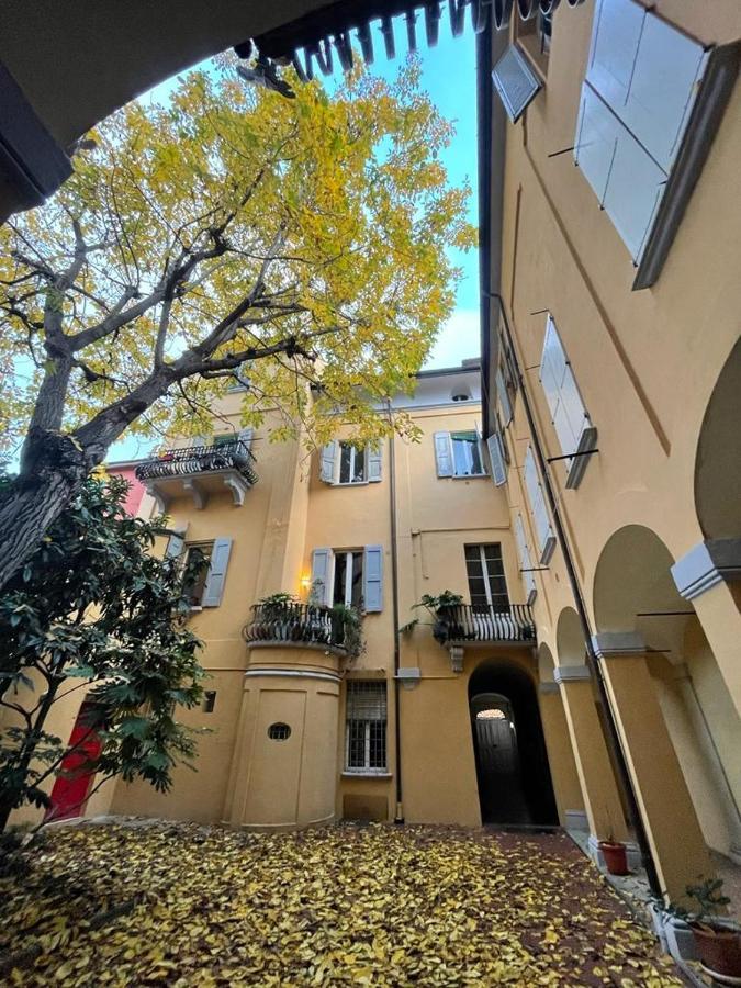 Portici Design Suite - Historical Center Bolonya Dış mekan fotoğraf